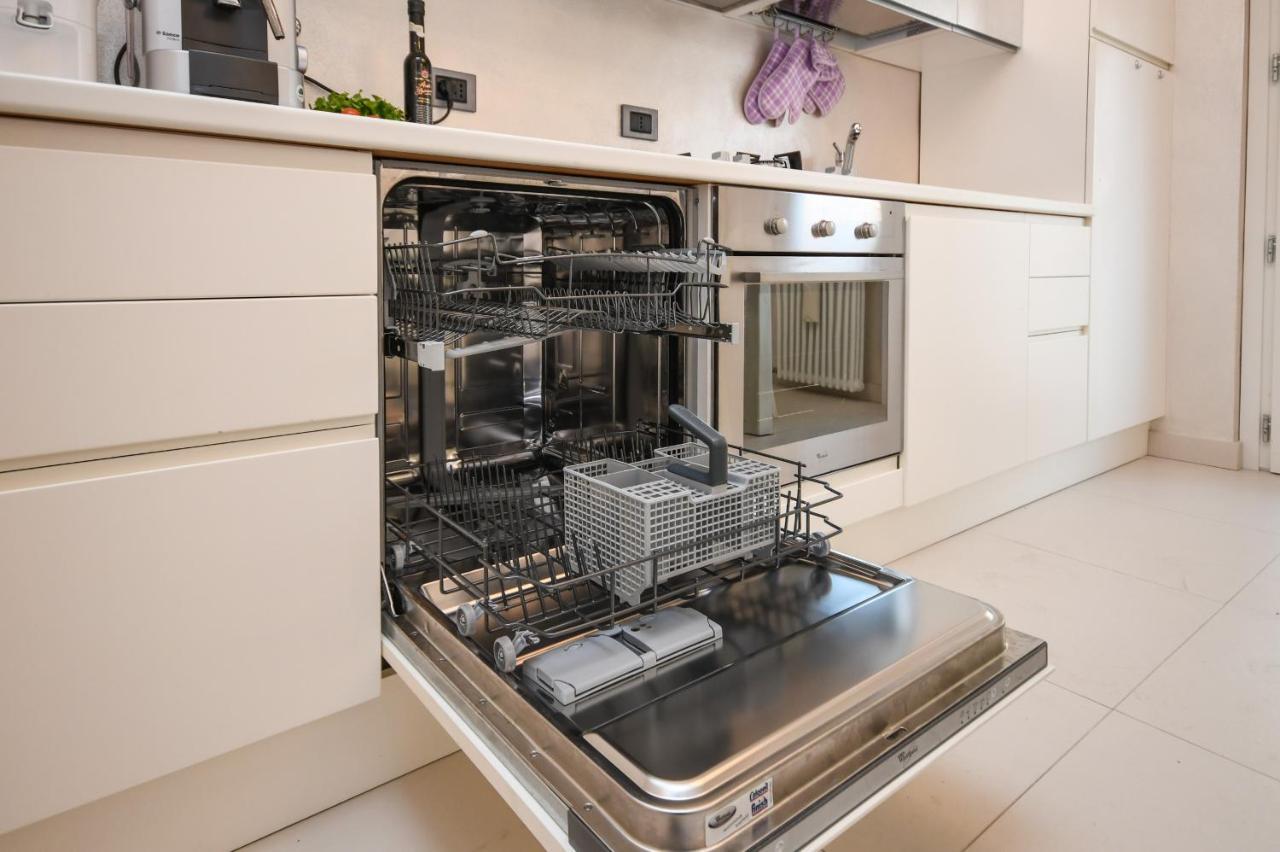 My Desenzano Exclusive Home Ντεζεντσάνο ντελ Γκάρντα Εξωτερικό φωτογραφία