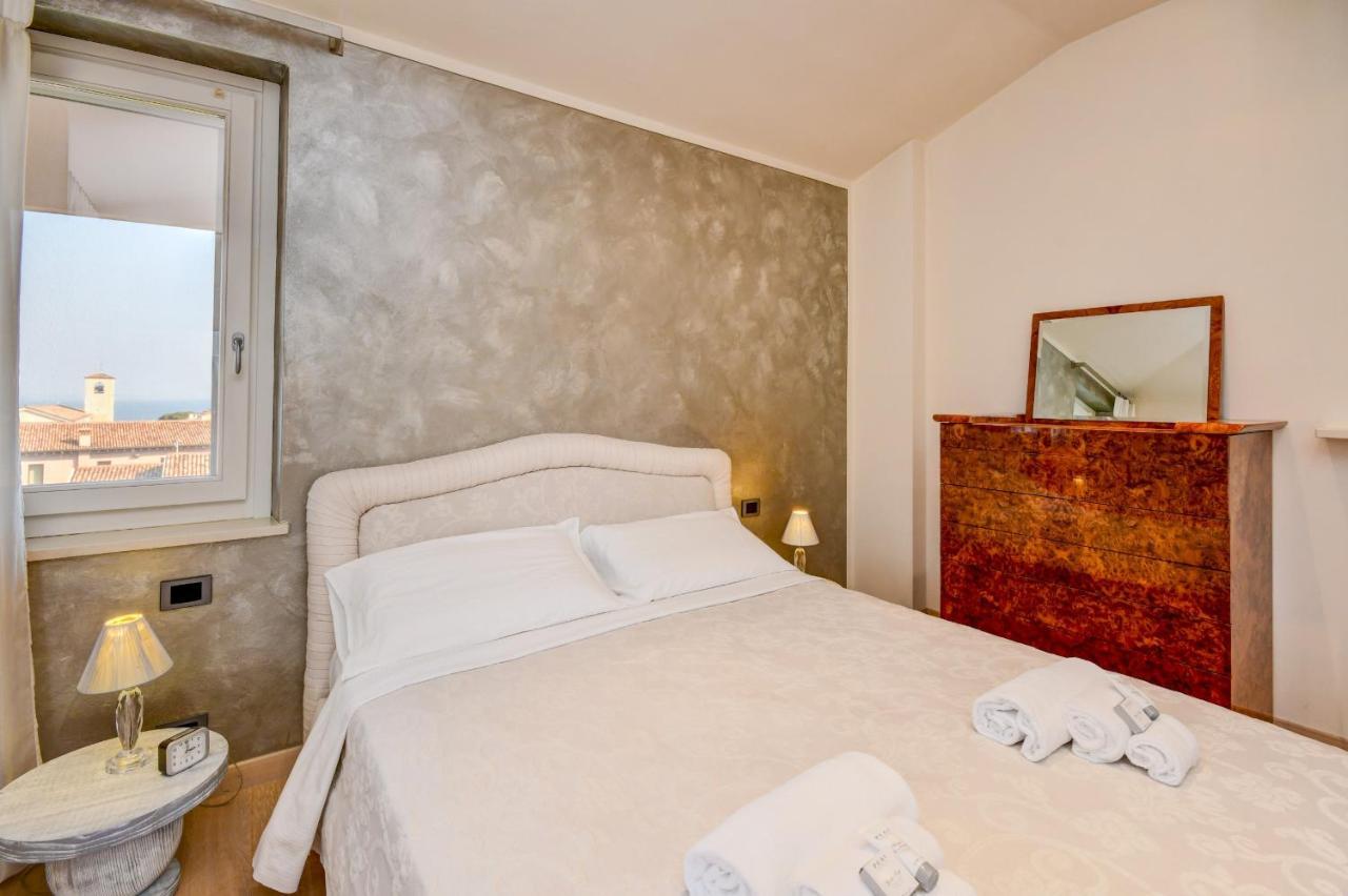 My Desenzano Exclusive Home Ντεζεντσάνο ντελ Γκάρντα Εξωτερικό φωτογραφία